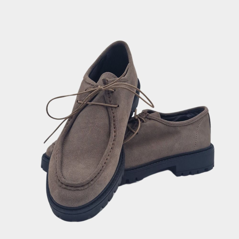 Scarpa Derby con lacci

 Camoscio